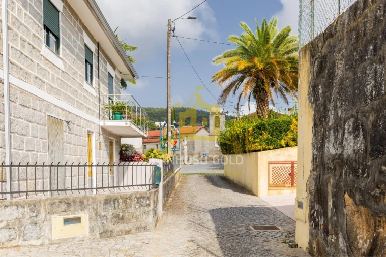 Moradia T6 para Venda em Lanhoso Foto 25