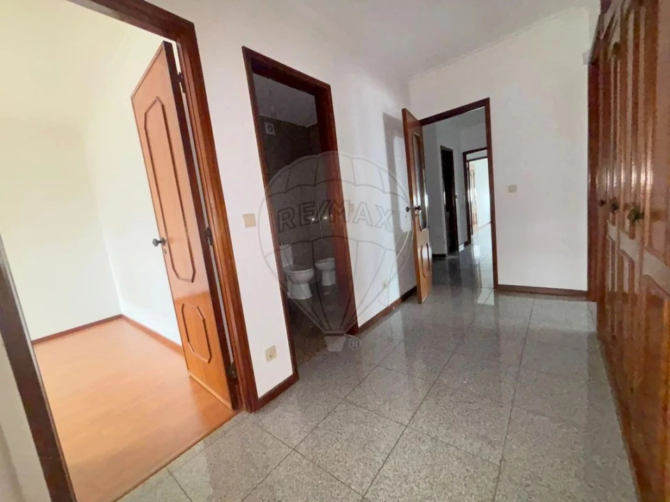 Apartamento T4 para Venda em Canidelo Foto 26