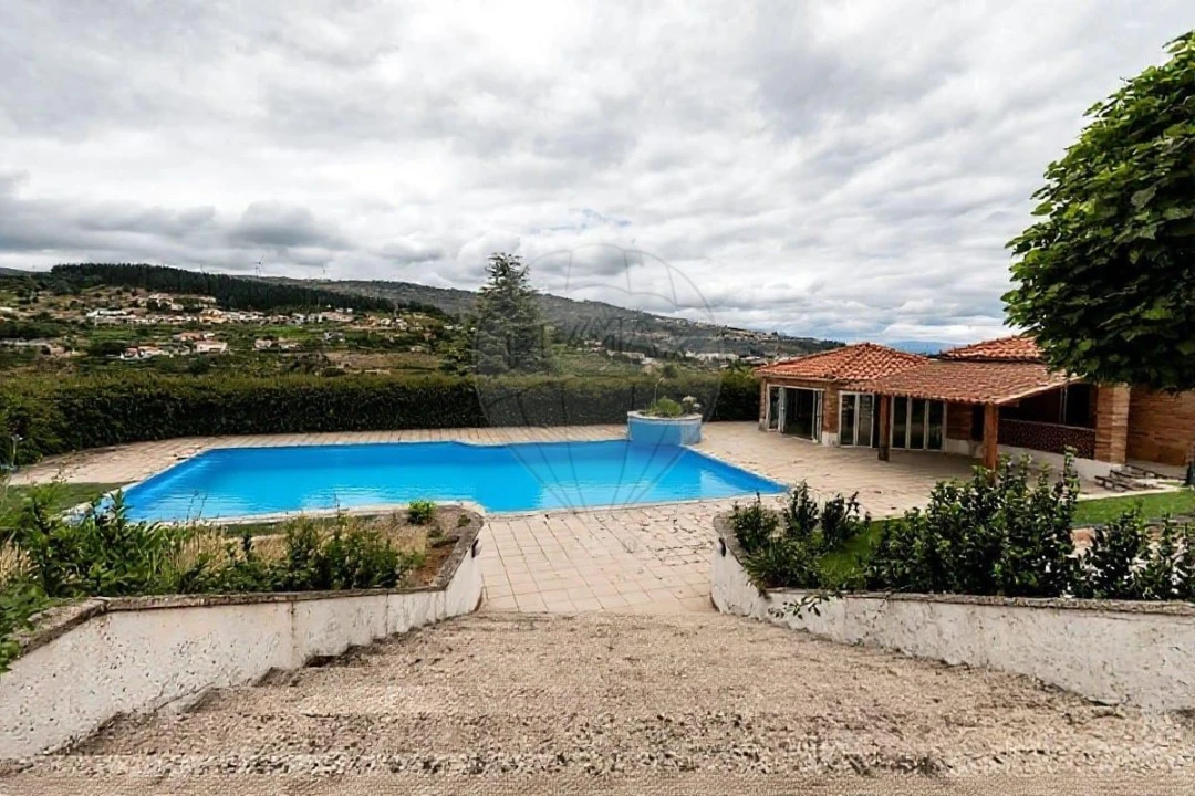 Moradia T5 para Venda em Lamego (Almacave e Sé) Foto 39