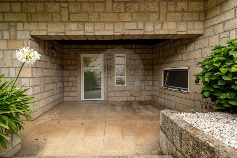 Moradia T5 para Venda em Lamego (Almacave e Sé) Foto 4