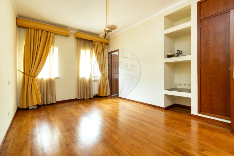 Moradia T5 para Venda em Lamego (Almacave e Sé) Foto 24