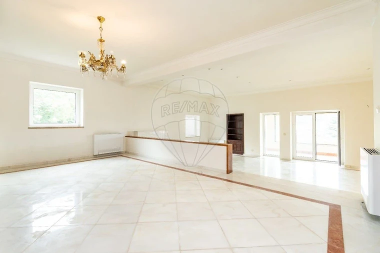 Moradia T5 para Venda em Lamego (Almacave e Sé) Foto 9