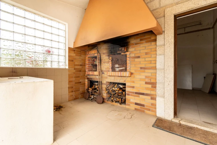 Moradia T5 para Venda em Lamego (Almacave e Sé) Foto 35