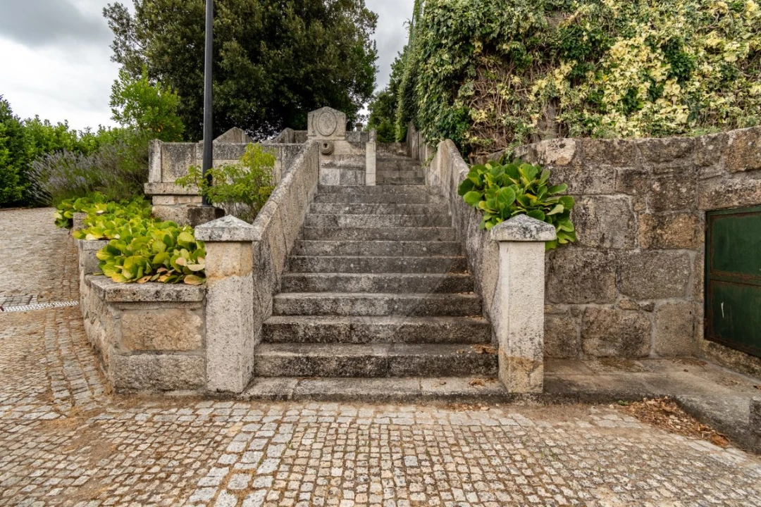 Moradia T5 para Venda em Lamego (Almacave e Sé) Foto 36