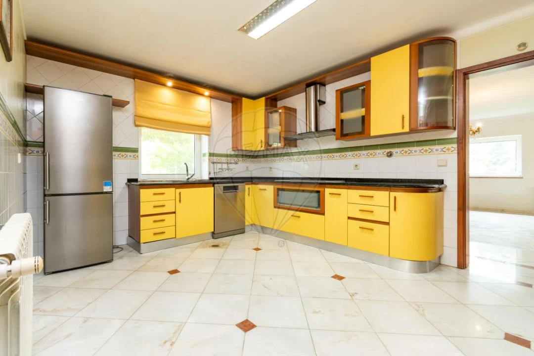 Moradia T5 para Venda em Lamego (Almacave e Sé) Foto 6