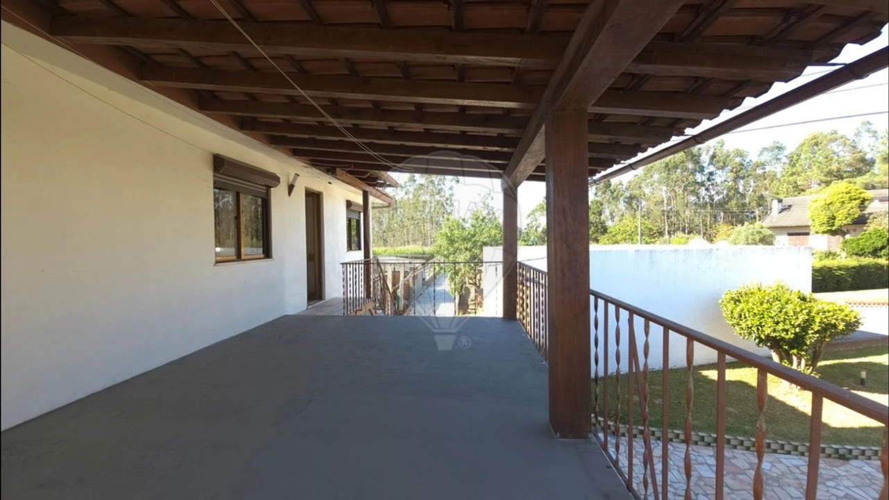 Moradia T4 para Venda em Loureiro Foto 37