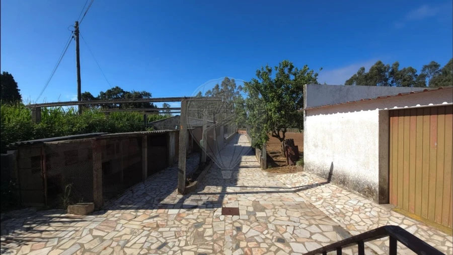 Moradia T4 para Venda em Loureiro Foto 27