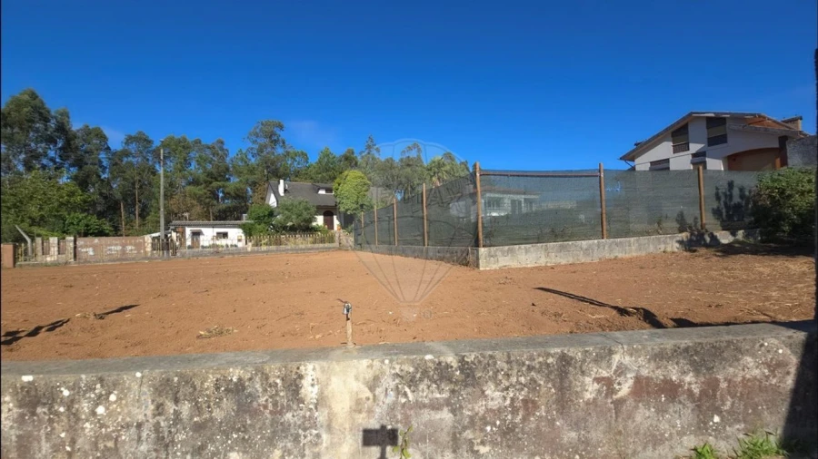 Moradia T4 para Venda em Loureiro Foto 46