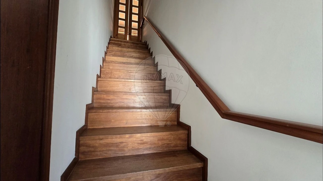 Moradia T4 para Venda em Loureiro Foto 26