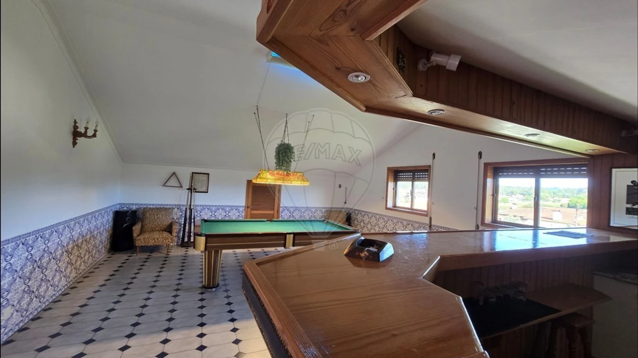 Moradia T4 para Venda em Loureiro Foto 31