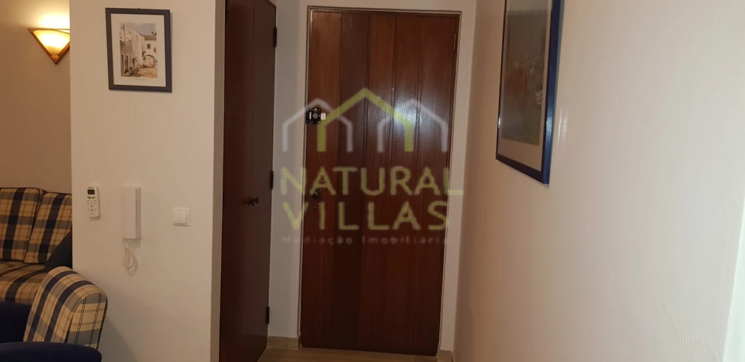 Apartamento T1 para Arrendamento férias em Quarteira Foto 9