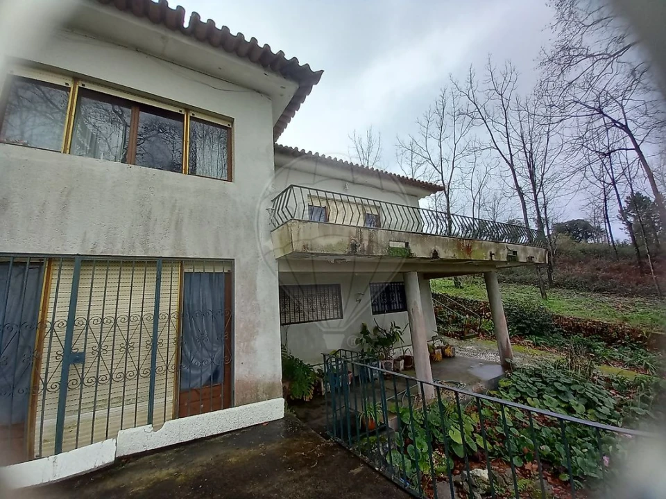 Moradia T5 para Venda em Tamengos, Aguim e Óis do Bairro Foto 4