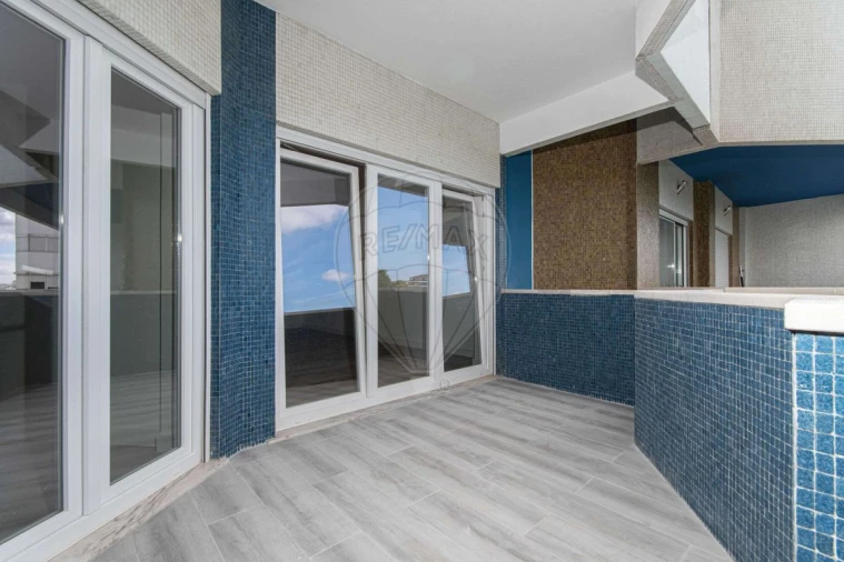 Apartamento T3 para Venda em Almada, Cova da Piedade, Pragal e Cacilhas Foto 18