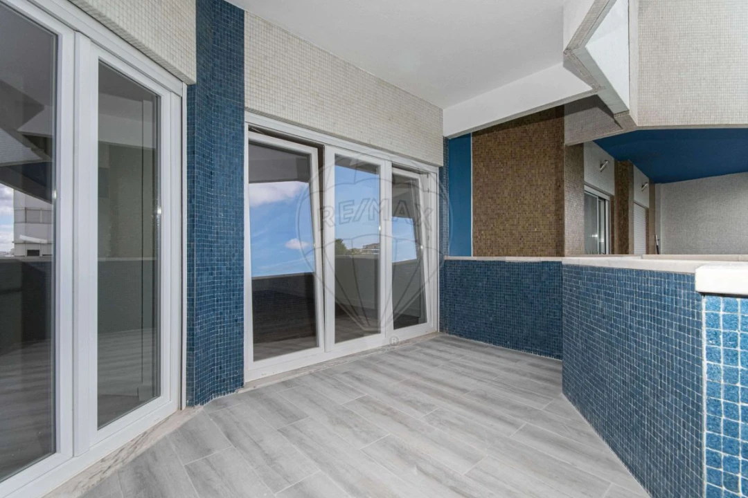 Apartamento T3 para Venda em Almada, Cova da Piedade, Pragal e Cacilhas Foto 18