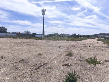 Terreno para Venda em Almargem do Bispo, Pêro Pinheiro e Montelavar