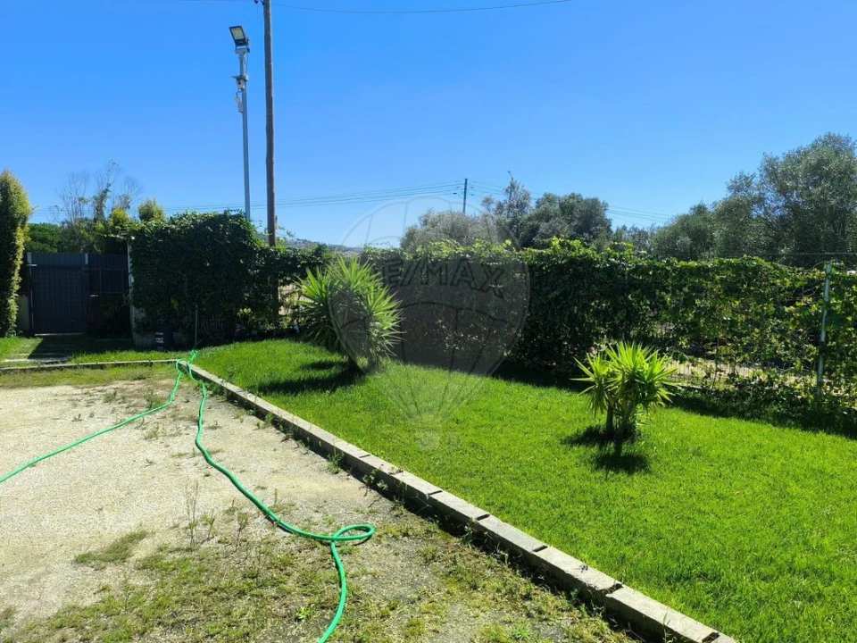 Moradia T3 para Venda em Almargem do Bispo, Pêro Pinheiro e Montelavar Foto 4