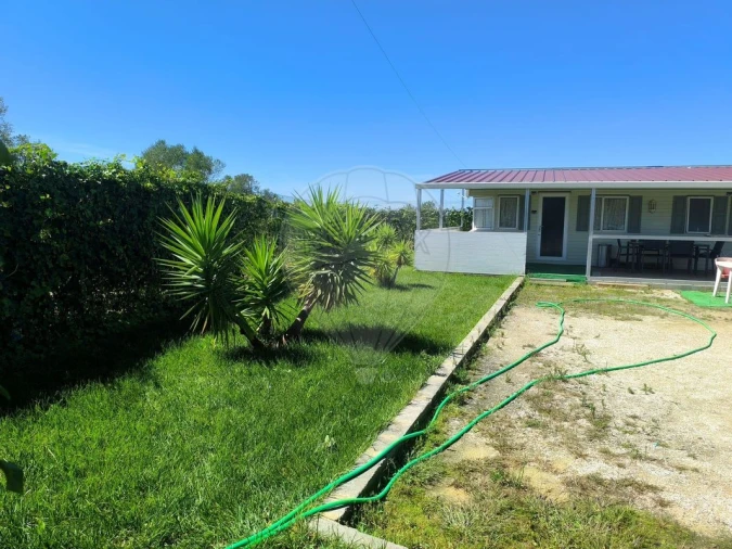 Moradia T3 para Venda em Almargem do Bispo, Pêro Pinheiro e Montelavar