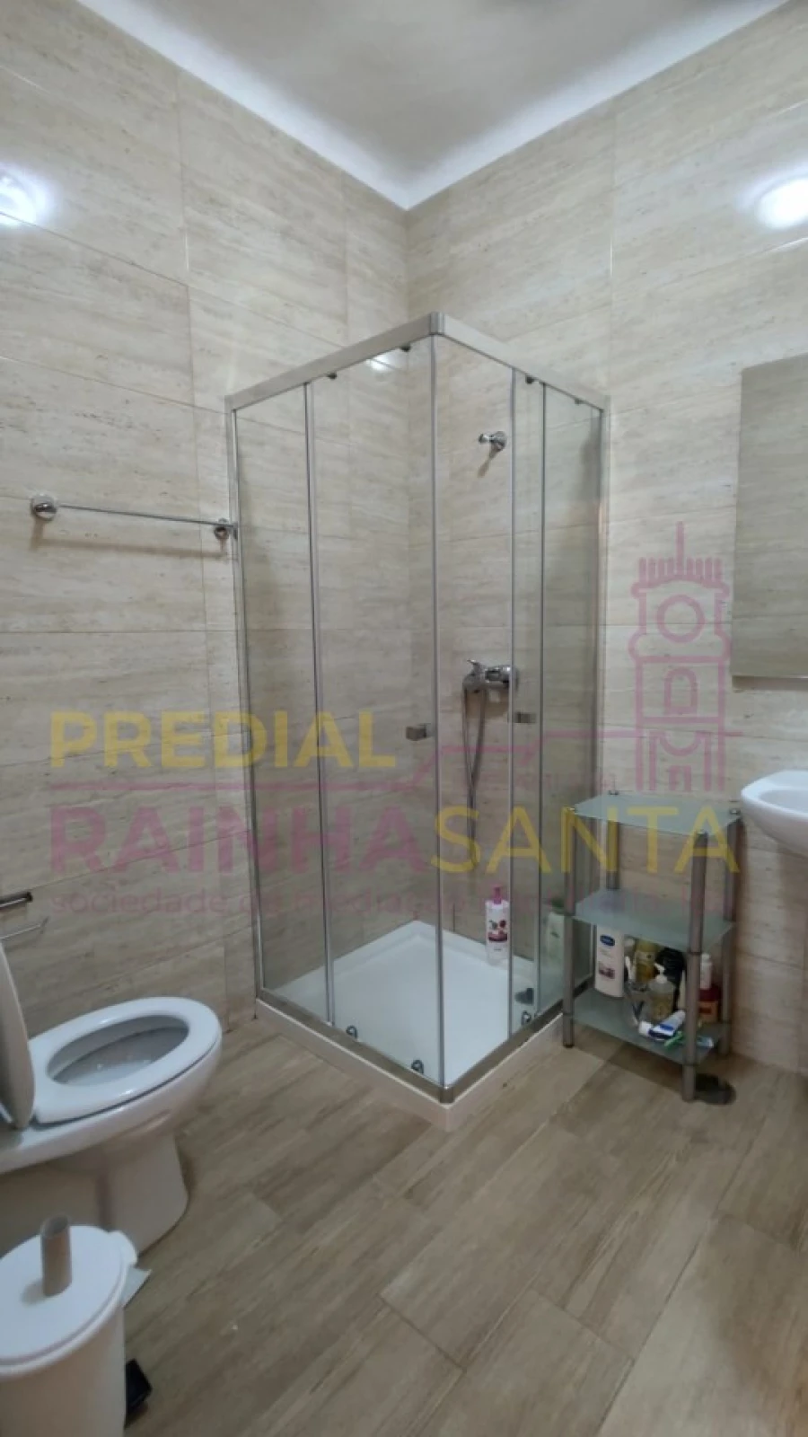 Quarto para Arrendamento em Sé Nova, Santa Cruz, Almedina e São Bartolomeu Foto 7