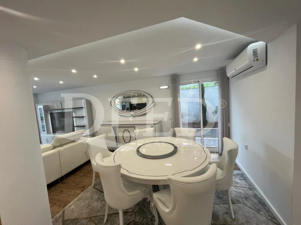 Moradia T4 para Venda em Machico Foto 22