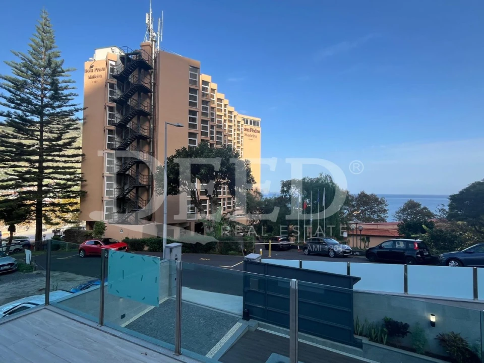 Moradia T4 para Venda em Machico Foto 28