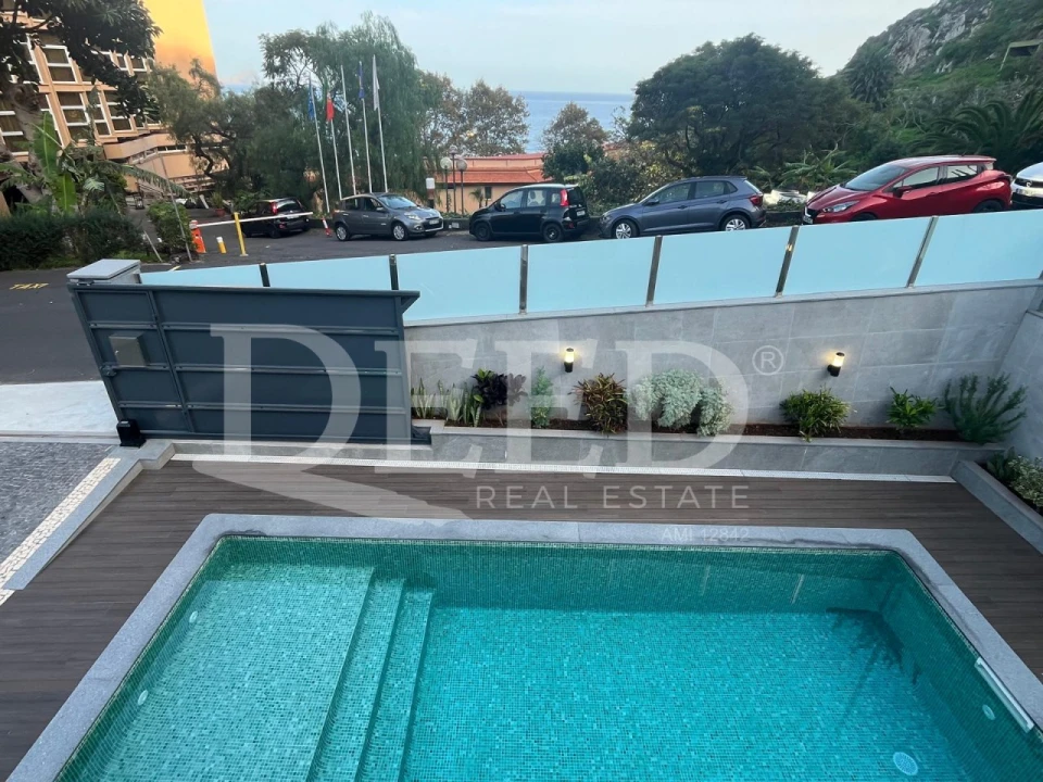 Moradia T4 para Venda em Machico Foto 31