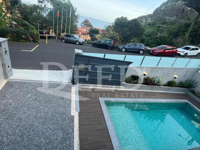 Moradia T4 para Venda em Machico Foto 30