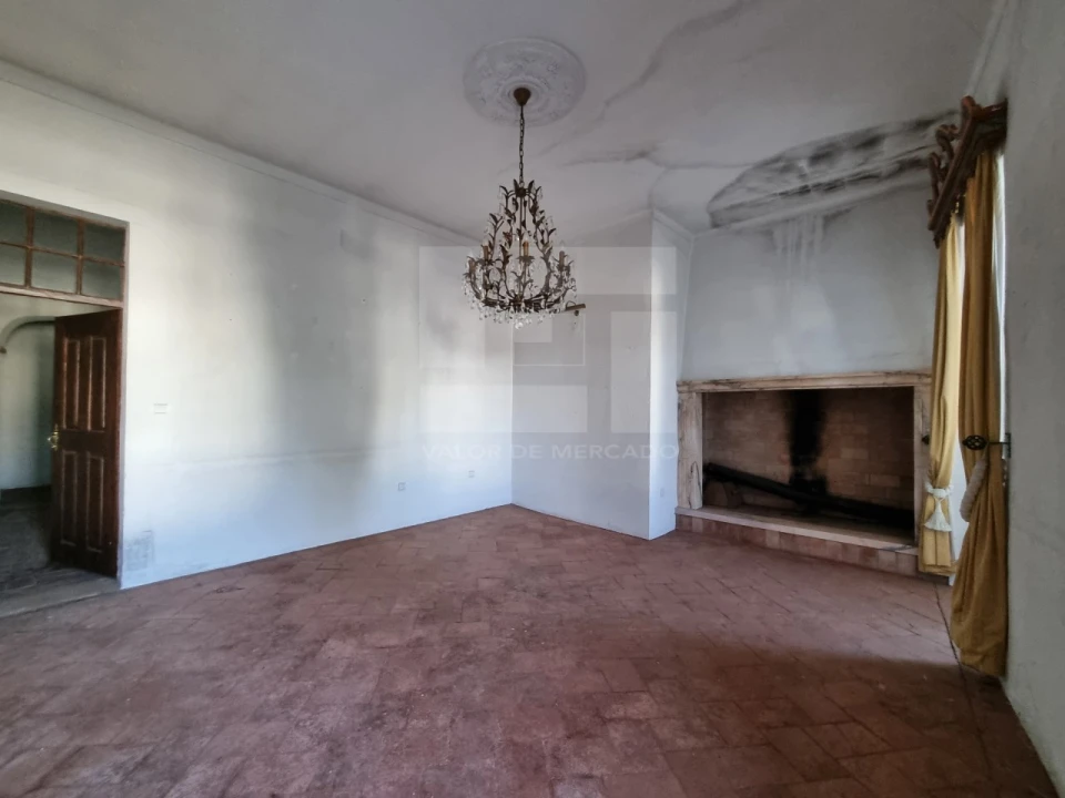 Apartamento T4 para Venda em Borba (Matriz) Foto 2