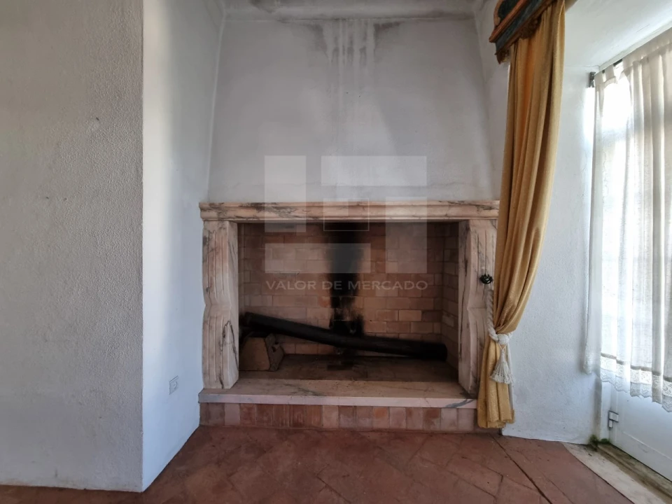 Apartamento T4 para Venda em Borba (Matriz) Foto 9