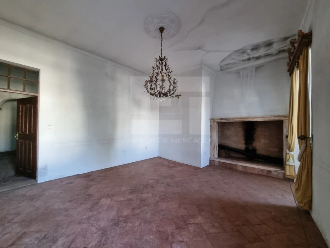 Apartamento T4 para Venda em Borba (Matriz) Foto 2