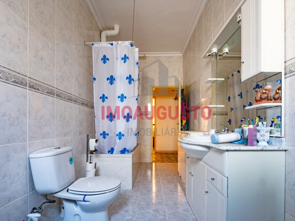 Moradia T4 para Venda em Lajeosa e Forcalhos Foto 19