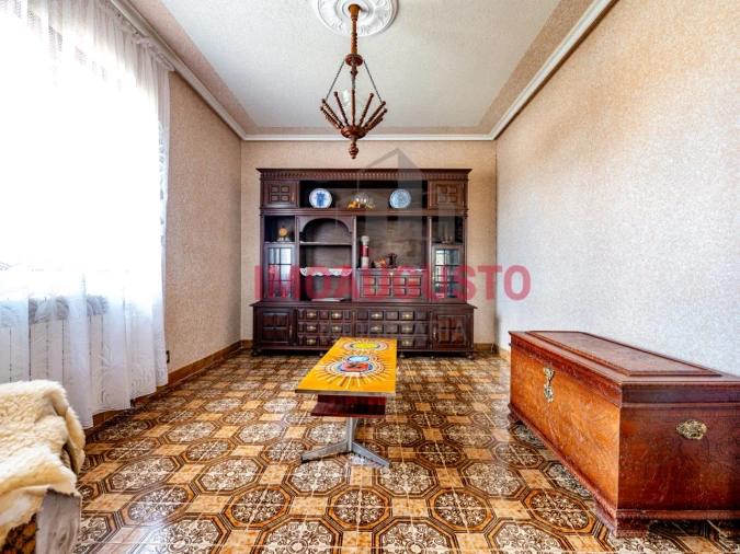 Moradia T4 para Venda em Lajeosa e Forcalhos Foto 7