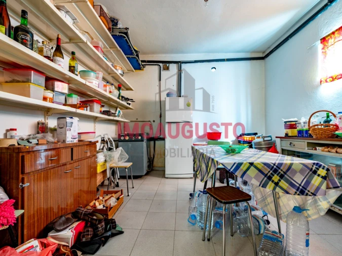 Moradia T4 para Venda em Lajeosa e Forcalhos Foto 17