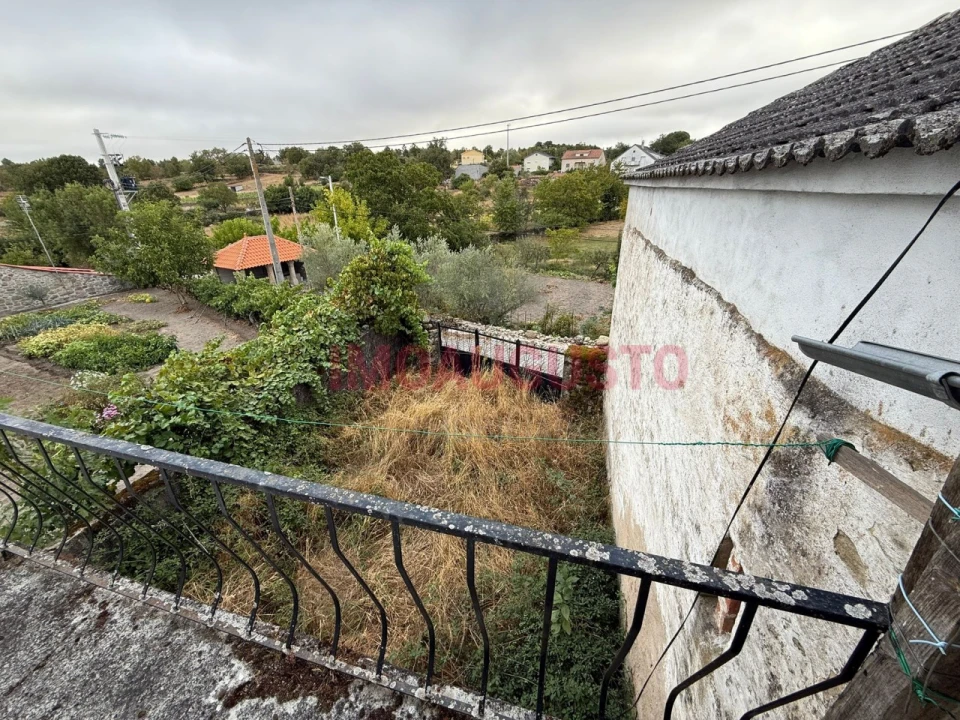 Moradia T3 para Venda em Amoreira, Parada e Cabreira Foto 10