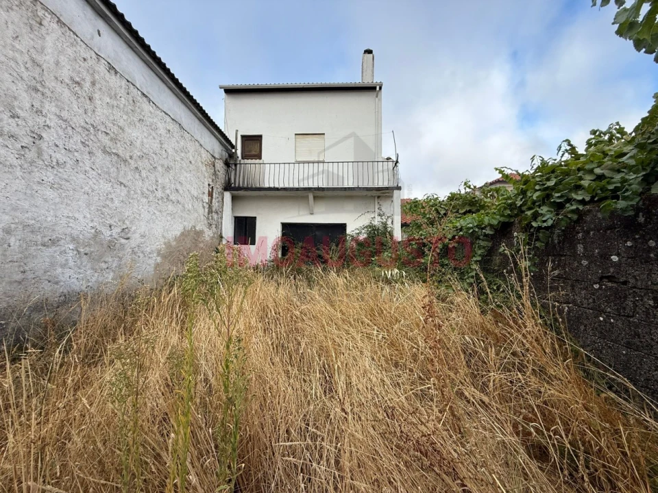 Moradia T3 para Venda em Amoreira, Parada e Cabreira Foto 11