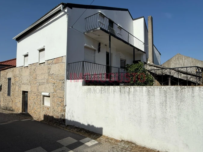 Moradia T3 para Venda em Amoreira, Parada e Cabreira Foto 2