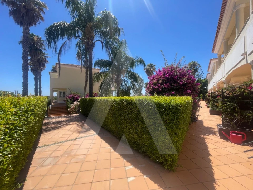 Apartamento T2 para Arrendamento em Almancil Foto 20