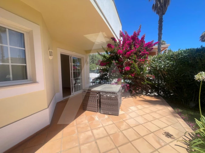 Apartamento T2 para Arrendamento em Almancil Foto 17