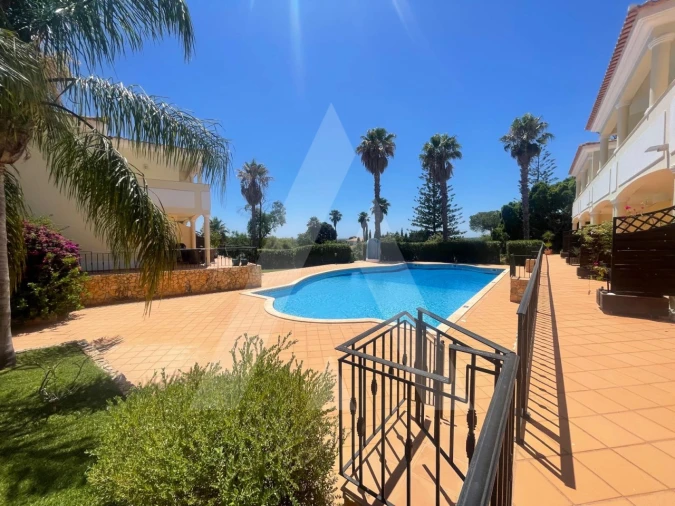 Apartamento T2 para Arrendamento em Almancil Foto 21