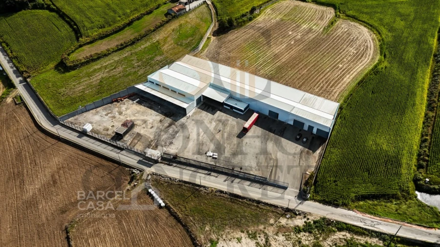 Armazém para Venda em Chorente, Góios, Courel, Pedra Furada e Gueral