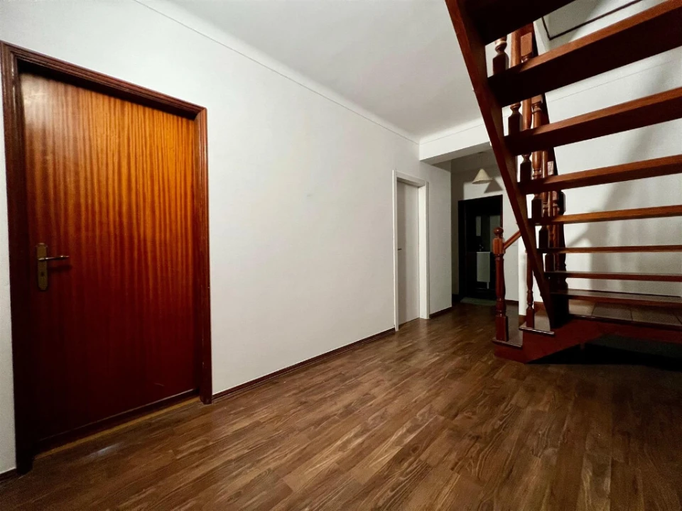 Apartamento T3 para Venda em São Martinho do Bispo e Ribeira de Frades Foto 2