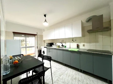 Apartamento T3 para Venda em São Martinho do Bispo e Ribeira de Frades