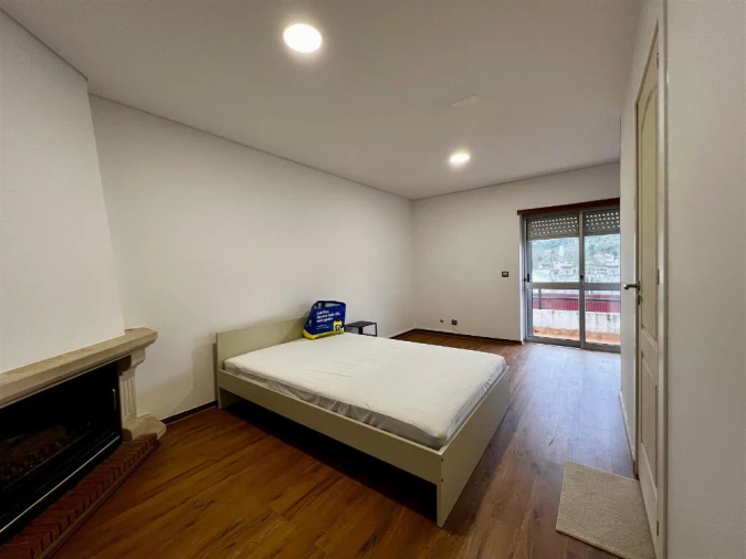Apartamento T3 para Venda em São Martinho do Bispo e Ribeira de Frades Foto 3