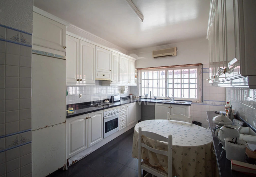 Moradia T4 para Venda em Vimieiro Foto 5