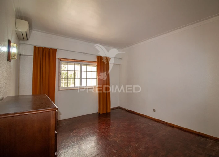 Moradia T4 para Venda em Vimieiro Foto 12