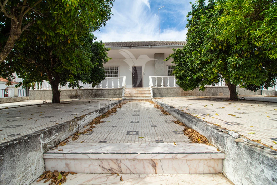 Moradia T4 para Venda em Vimieiro Foto 19