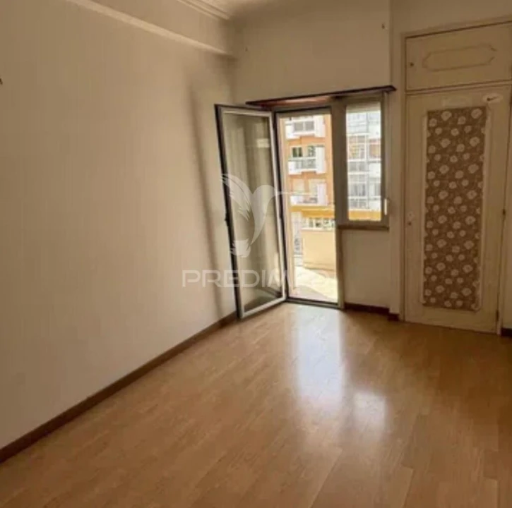 Apartamento T2 para Venda em Oeiras e São Julião da Barra, Paço de Arcos e Caxias Foto 6