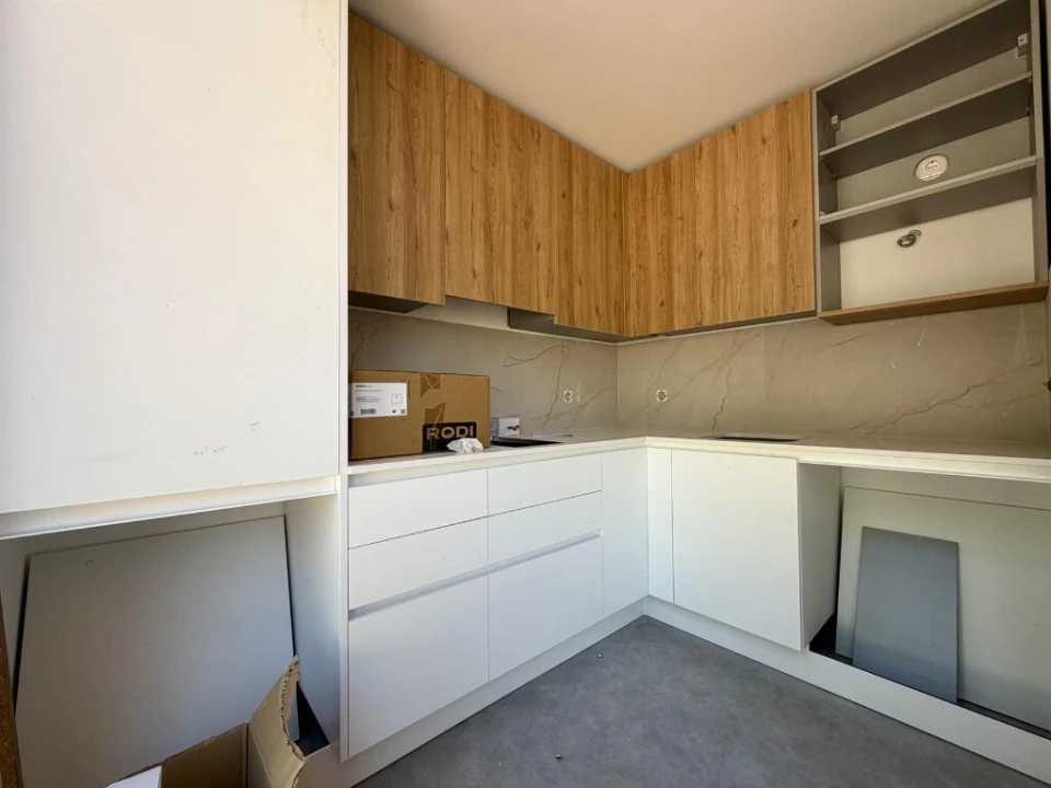Apartamento para Venda em Santo Antonio dos Olivais Foto 3