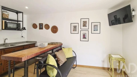Moradia T4 para Venda em Campanhã