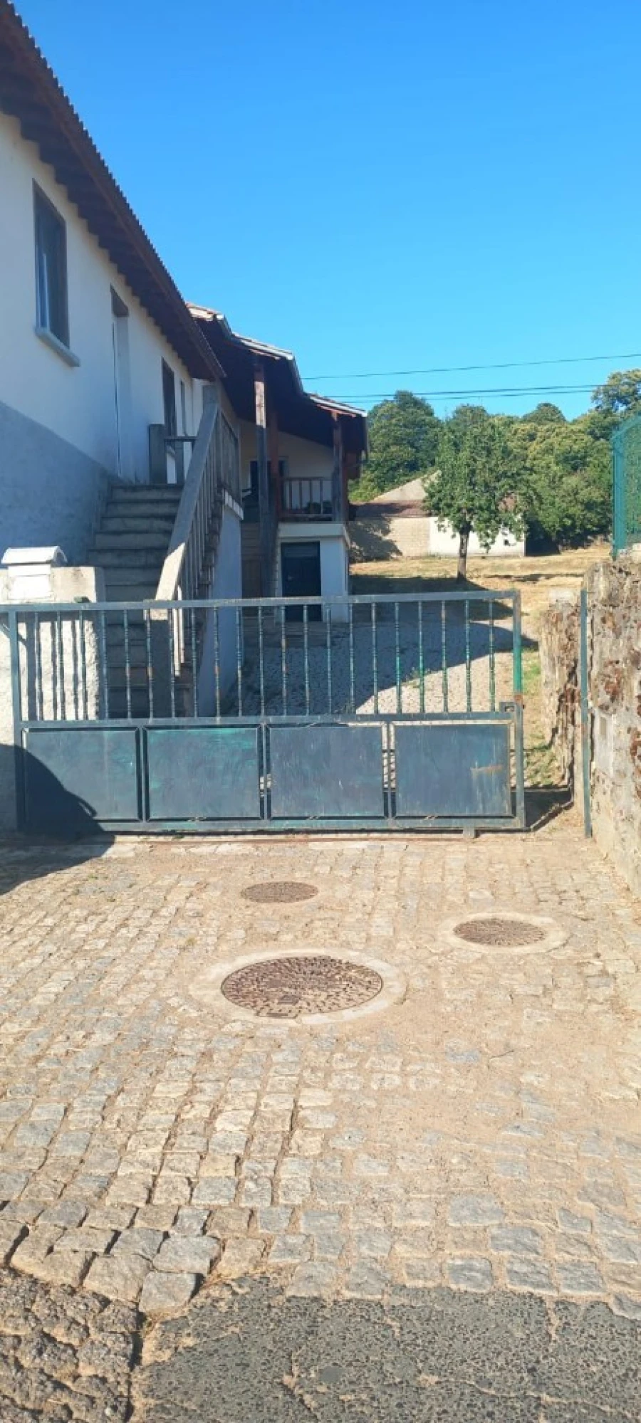 Moradia T5 para Venda em Espinhosela Foto 2