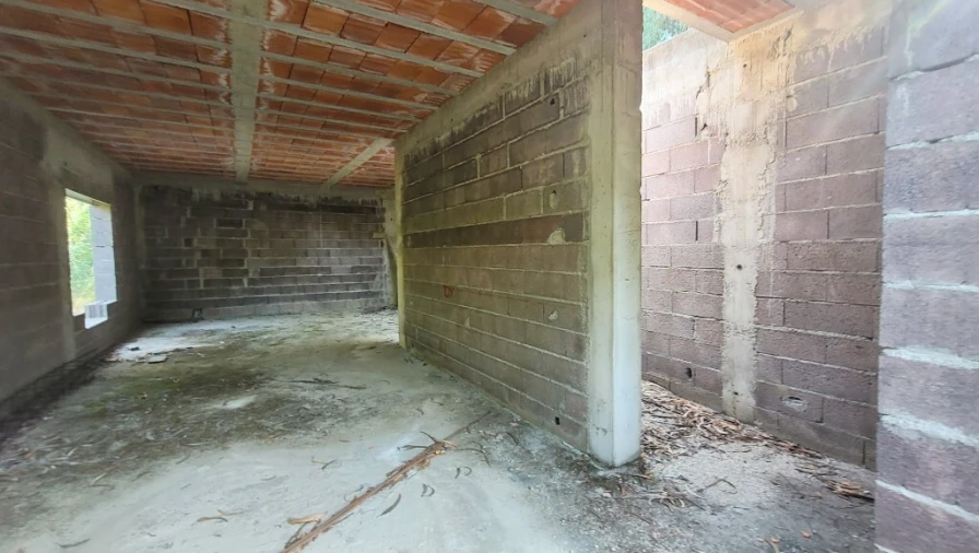 Terreno para Venda em Parada do Bouro Foto 2